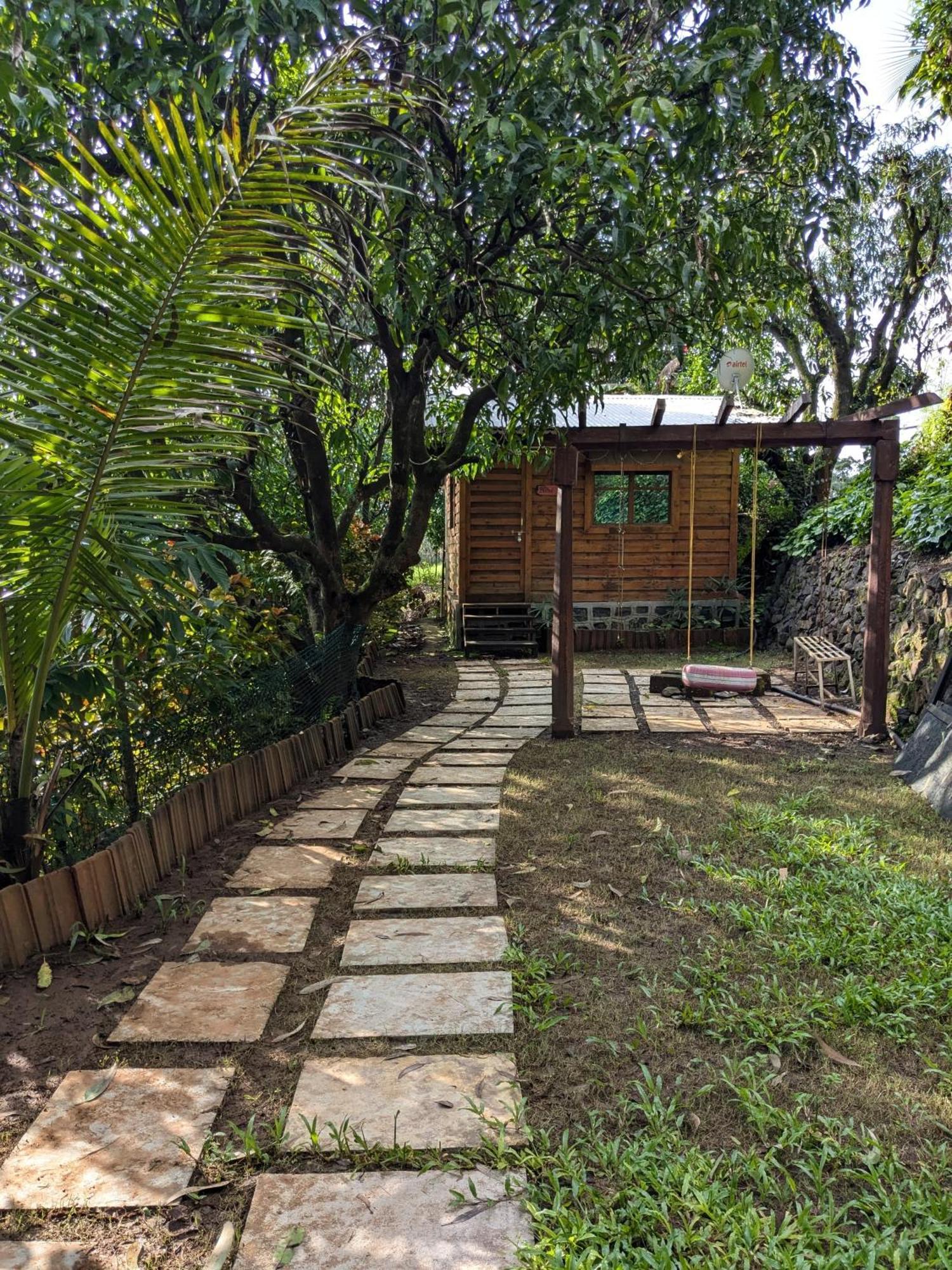 Chardara Agro Tourism Hotel Mahabaleshwar Exterior photo